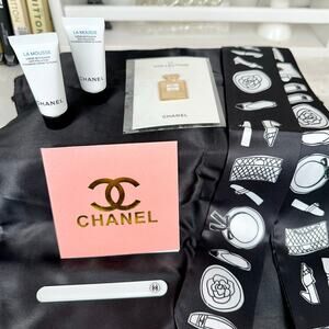 CHANEL beauty line gold Chanel #5 brooch pin nail file. LA collection
